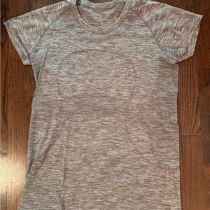 lululemon athletica Heathered Gray Swiftly Tee
